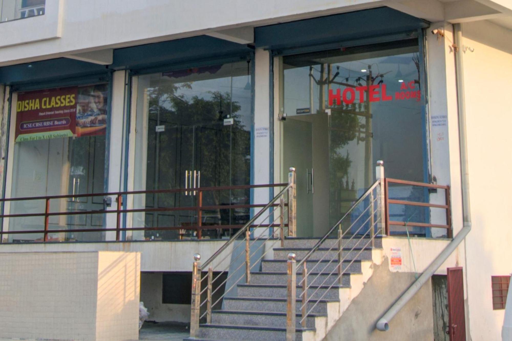 Hotel O Om Palace Dzsaipur Kültér fotó
